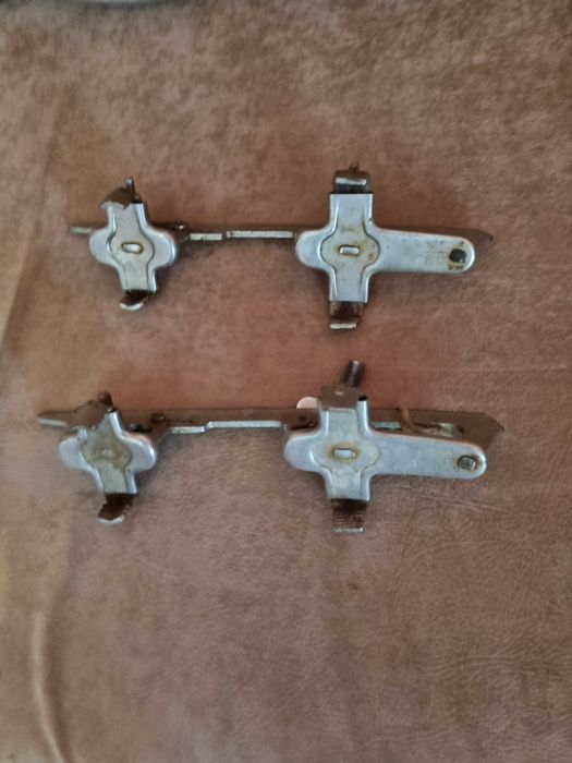 Vand O Pereche PatineDe Gheata La Cel Mai Bun Pret De Pe Piata.