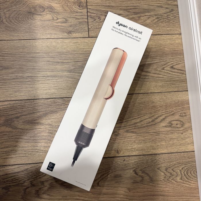 Dyson airstraight в отличном состоянии