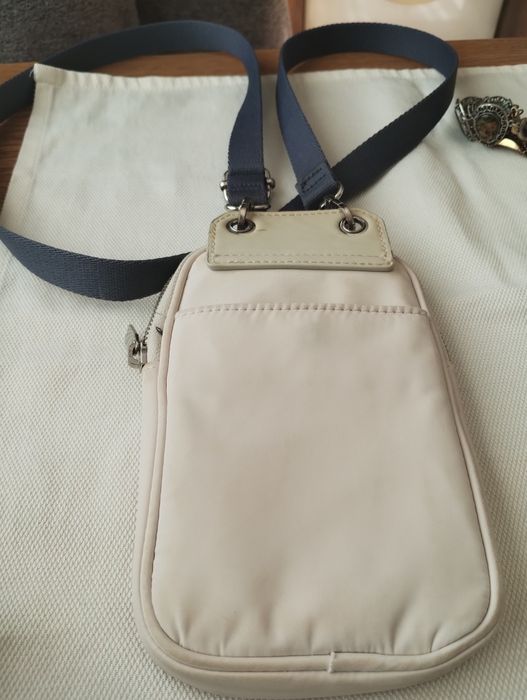 Чанта за телефон