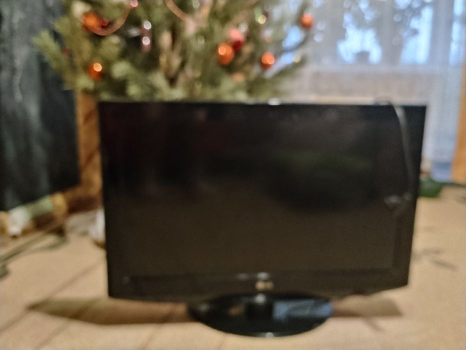Продам телевизор LG