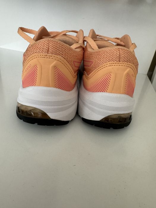 Детски маратонки Asics 37 1/2