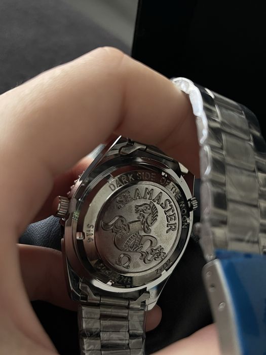 Ceas barbatesc, nou cu eticheta