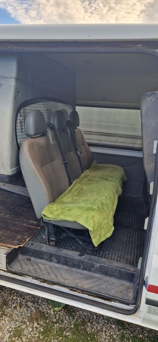 Vând Ford    transit