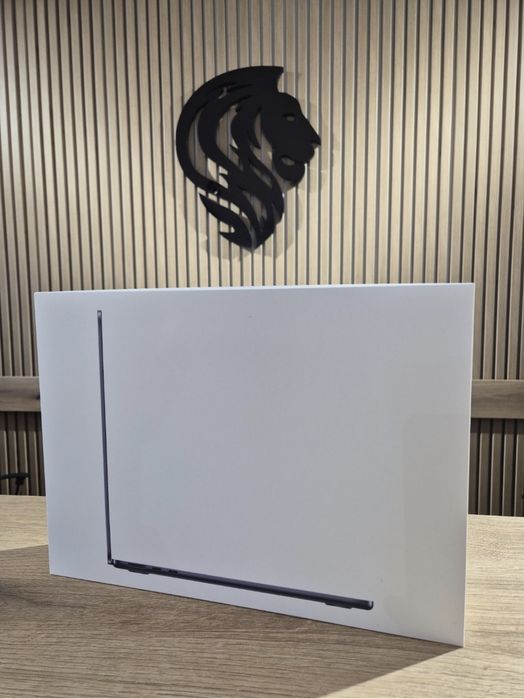 MacBook Air 13" M4 256gb/16gb Midnight QWERTY Italia/Nou Sigilat