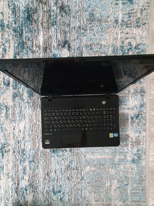 Продаю ноутбук Fujitsu.