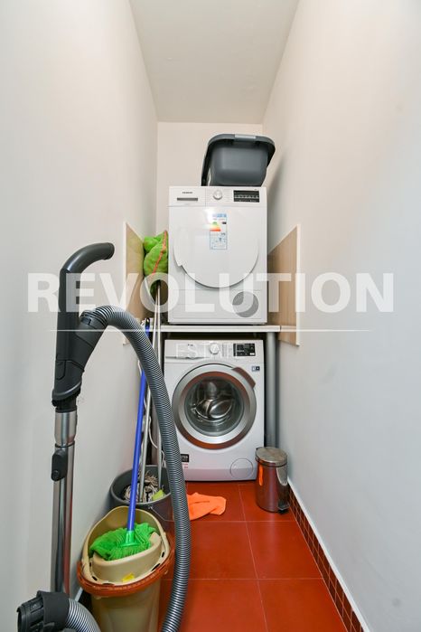 Дава се под наем Двустаен апартамент в София, Оборище - 73 кв.м за 818 € - Снимка #9