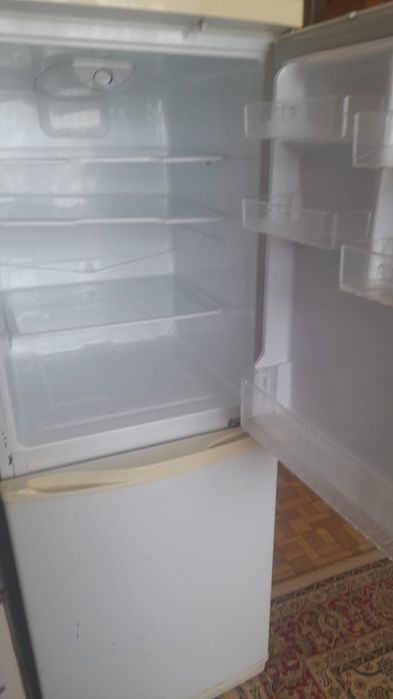 Продам холодильник