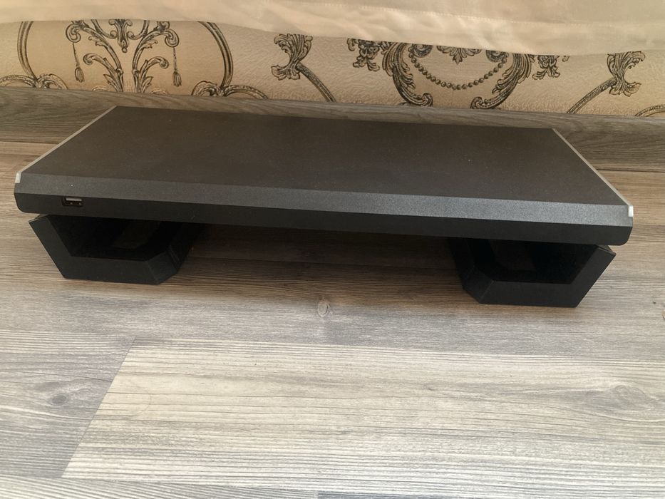 Podstavka manitor sotiladi