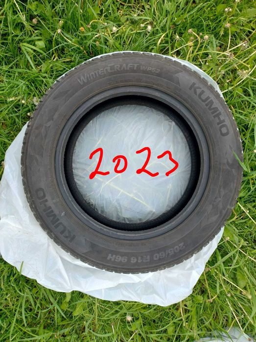 Set anvelope Kumho WP52 WinterCraft 205/60 R16