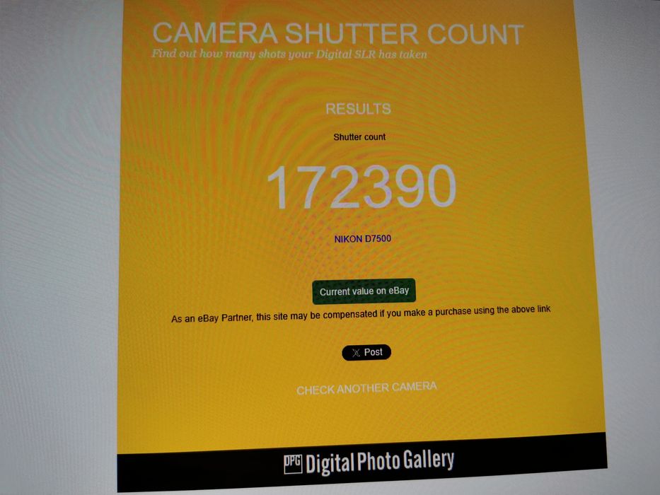 Vând/schimb body Nikon D7500