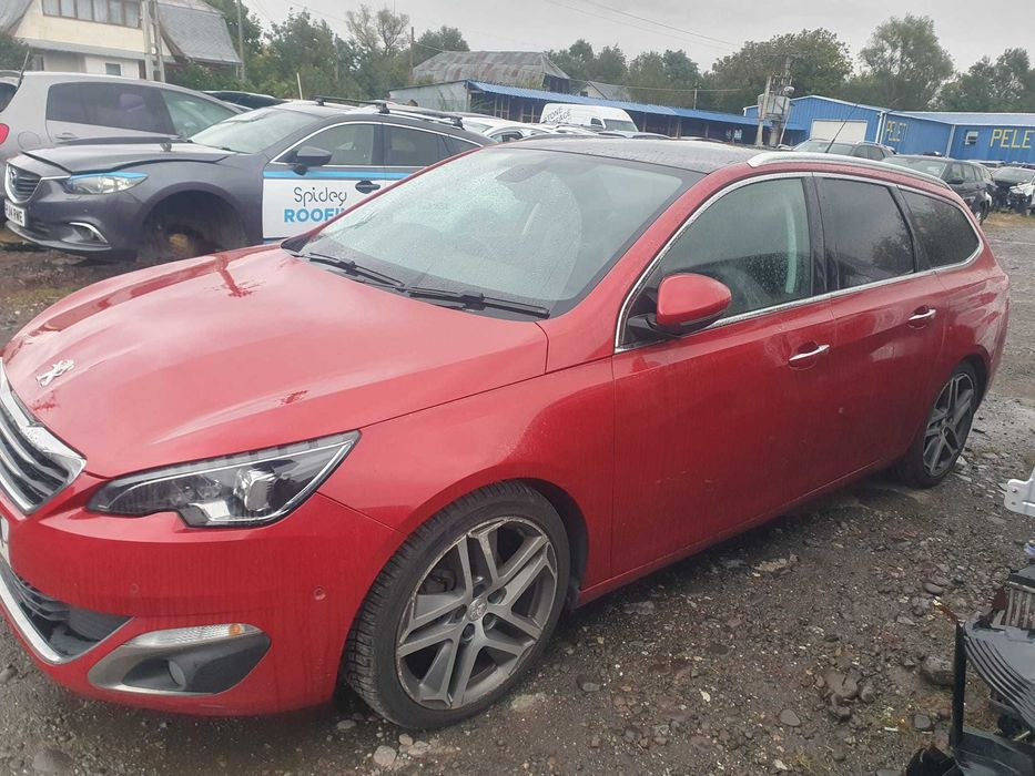 Dezmembrez Peugeot 308 1.6D 2014