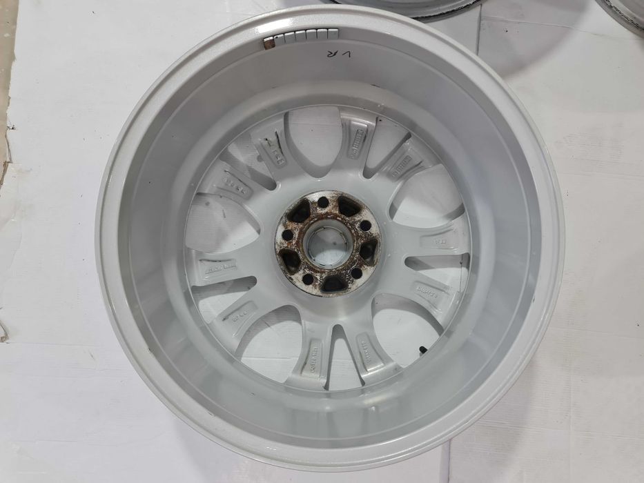 Jante 19 BMW x6 X1 X3 X5 F20 F21 F30 F31 E90 E91 5x120 74.1 8.5J et40
