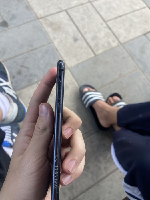 Iphone 7 продаю