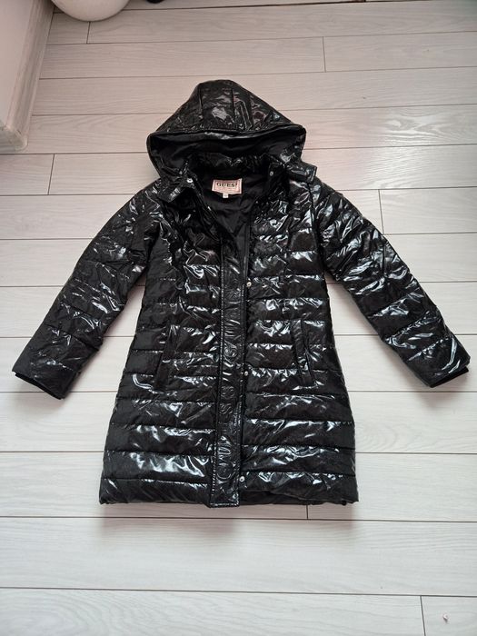 Яке Guess черно 10г
