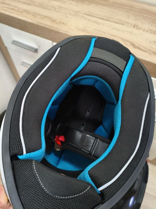 Каска MT Helmets размер S .Като НОВА !!  70€