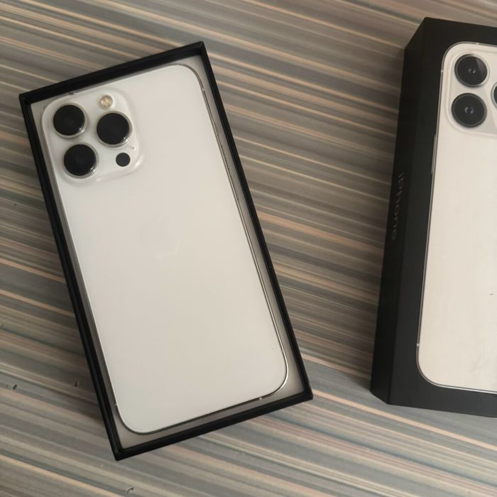 iPhone 13 про с гарантией