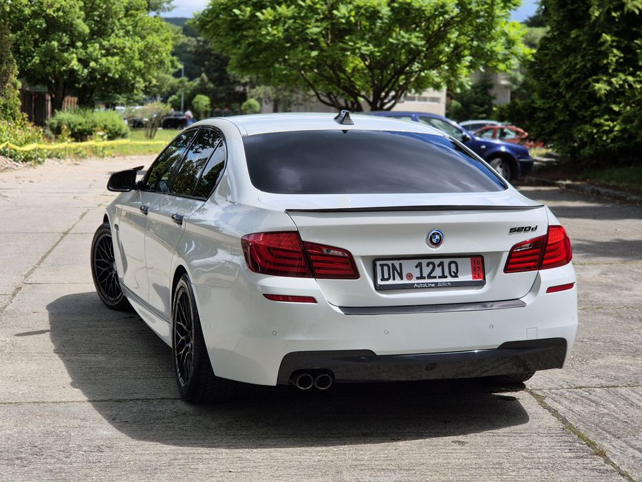 *Bmw 520 f10 M-packet 
*an fab.2012
*motor 2.0 d. C.p.184