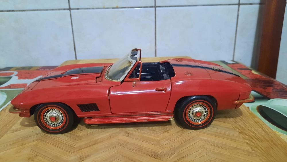 Macheta metalica scara 1/18