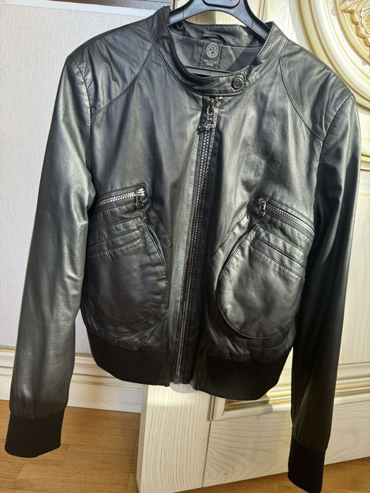 Продам куртку кожаную