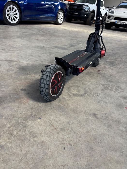 Trotineta electrica kugoo g-booster