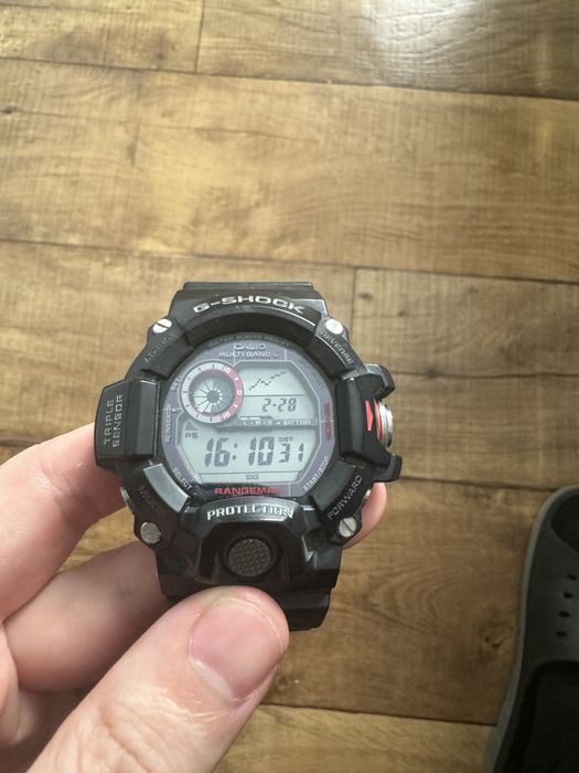 Часовник Casio GW-9400-1ER