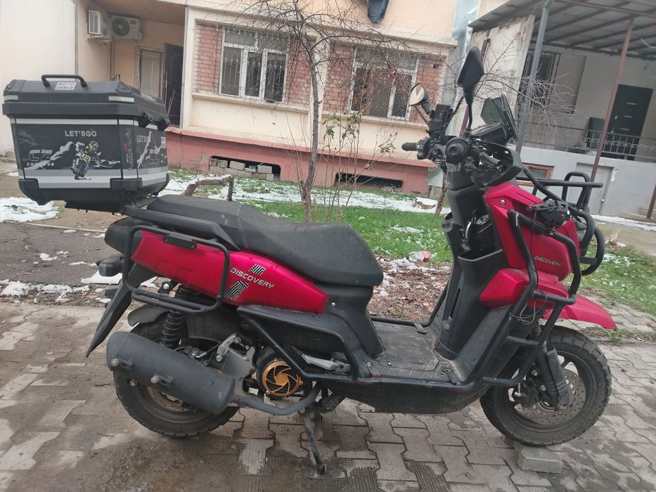 Skuter Moped Tank