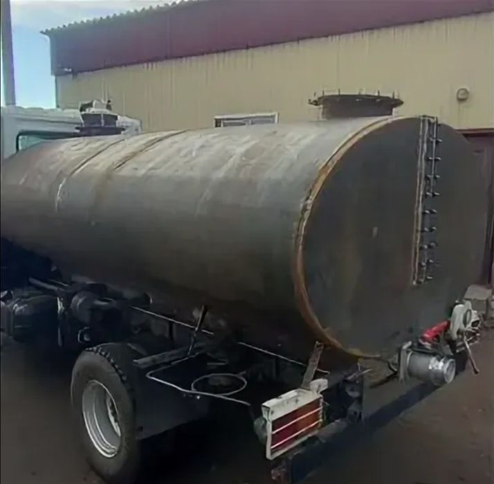 Цистерна для воды и для говновоза