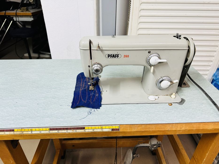 Masina de cusut Semi industriala PFAFF 260
