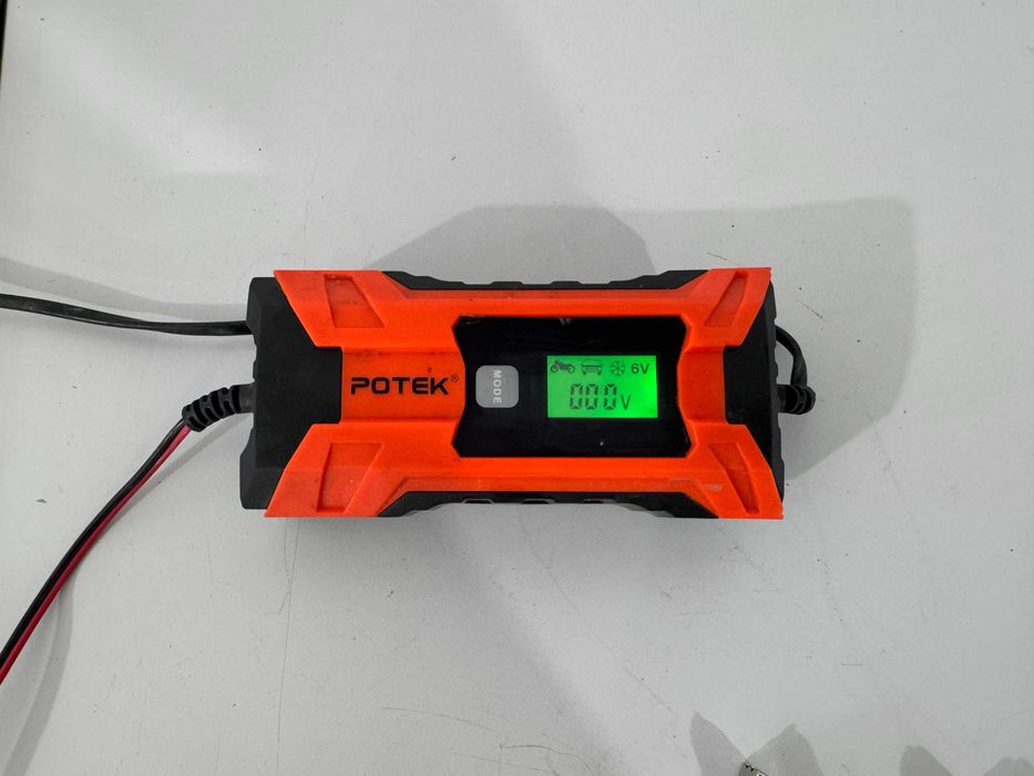 Зарядно за акумулатор - Potek 6-12 V