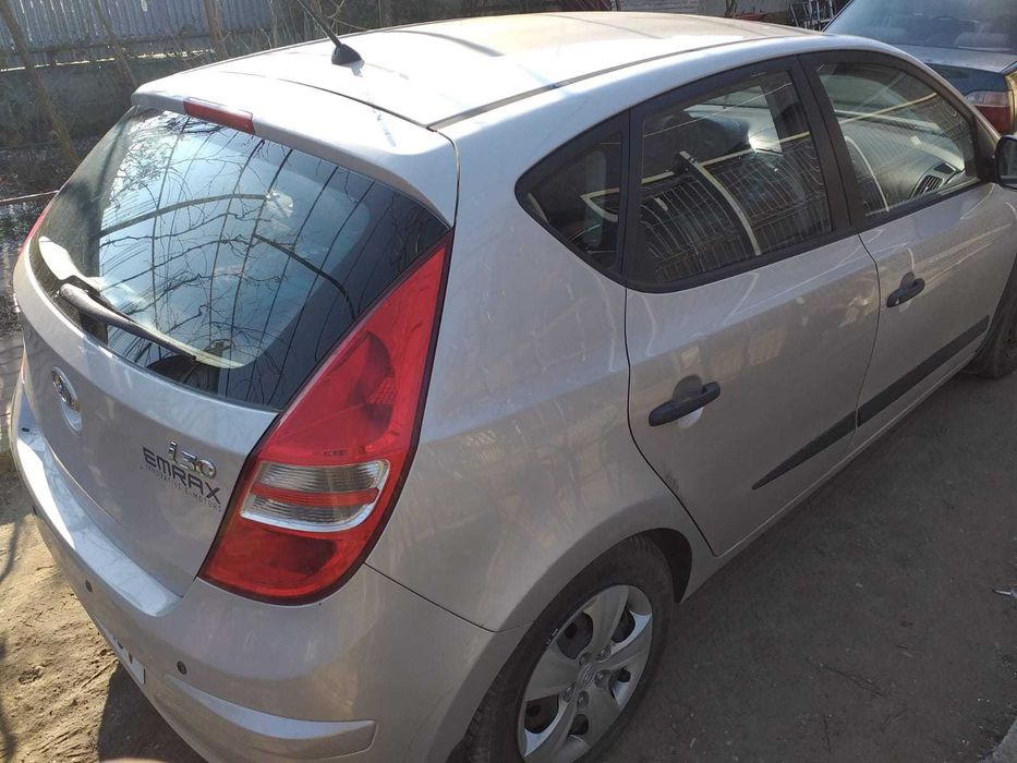 hyundai i30 model 2010 benzina si gpl euro 4