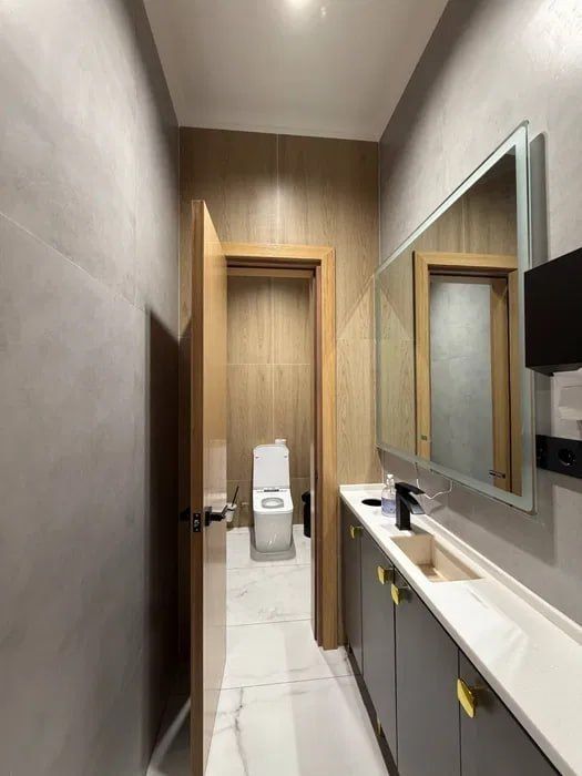 Аренда офиса 180 м2, Шайхантахурский район, Ташкент Сити