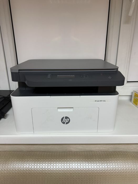 HP Laser MFP 135w