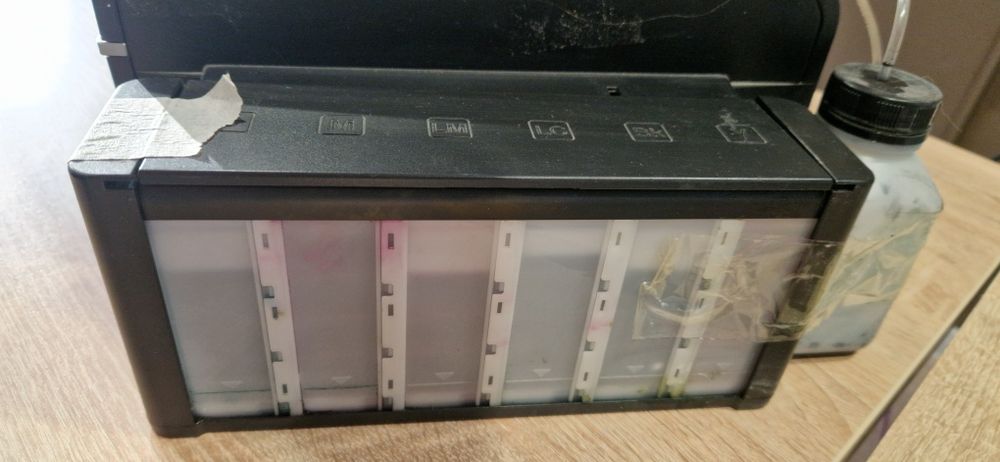 Продам цветной принтер