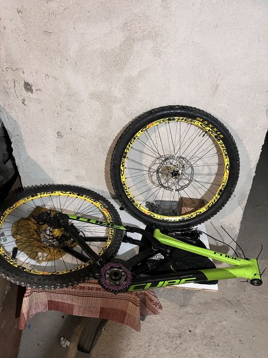 Mavic Deemax Ultimate 27.5 rockshox vivid r2c
