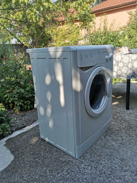 Пералня Индезит за части