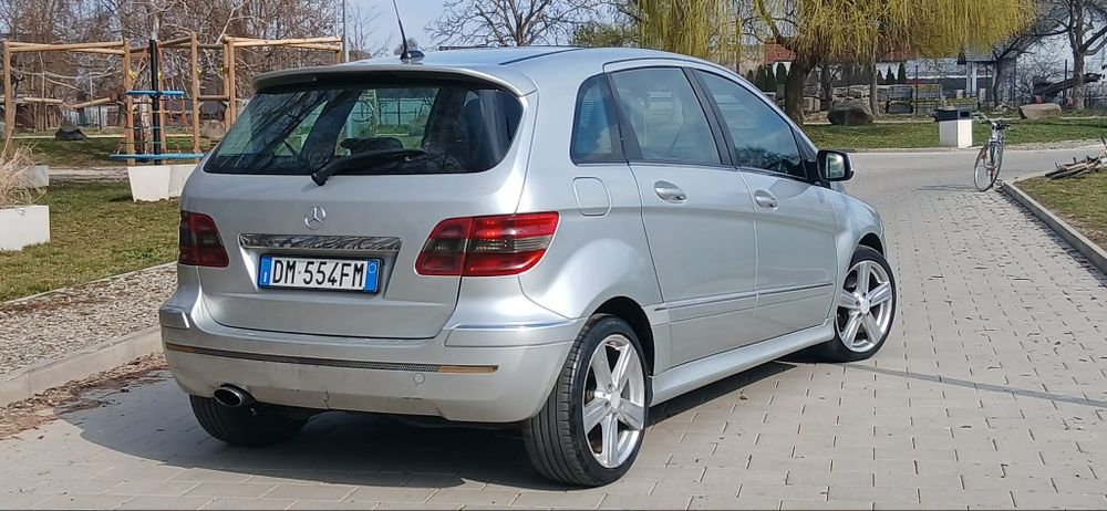 Vând Mercedes bclass 2008 2.0 diesl 140 cai adusă pe roți  din italia