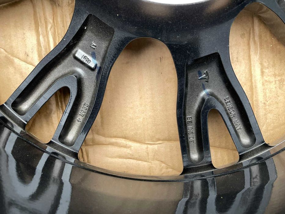 19 цола Джанта 5х120 TESLA S model 10,5J et45 Тесла модел S Единичка