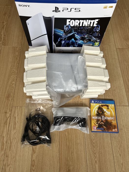 PLAYSTATION 5 Slim cu disc , fullbox