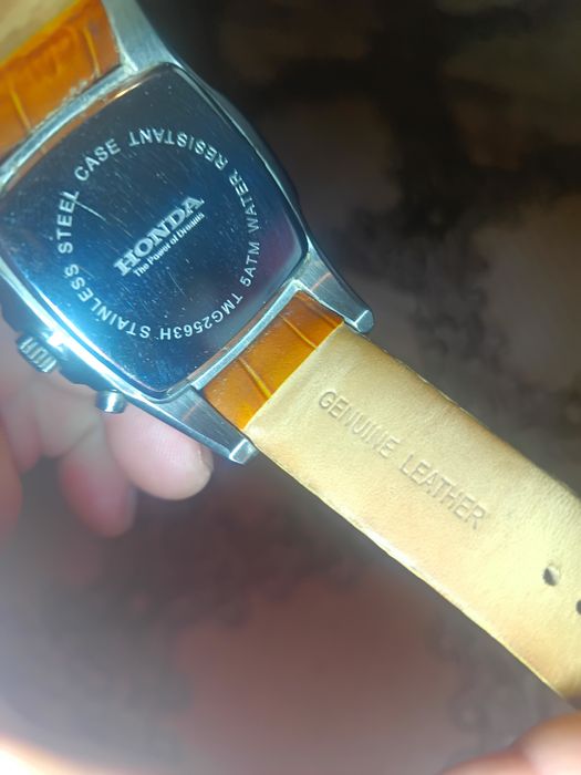 Ръчен часовник Хонда