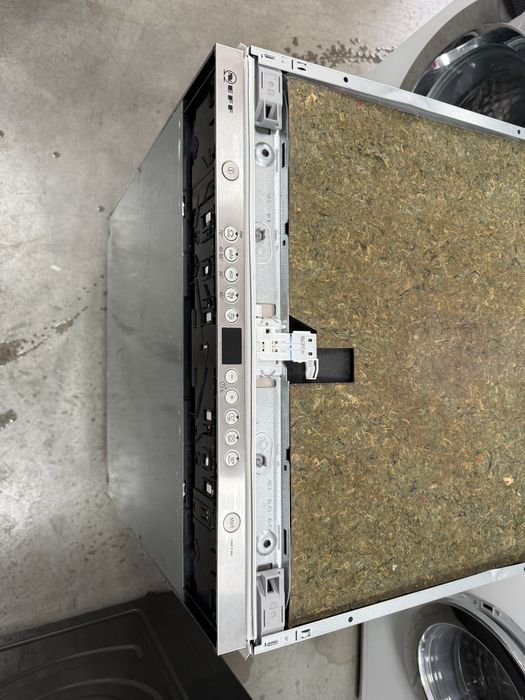 Съдомиялна машина NEFF