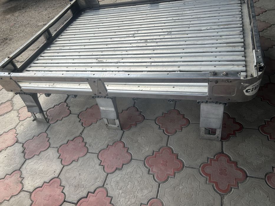 Продам Багажник на крышу