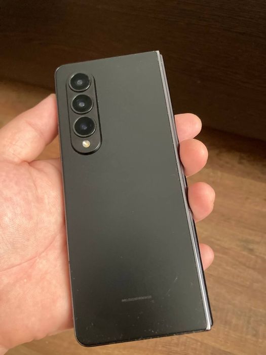 Samsung galaxy Z Fold4