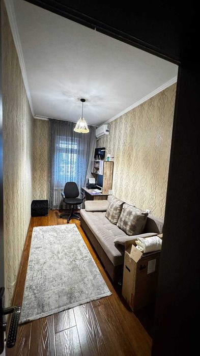 Срочно Продается 4-х комнатная квартира на Юнусабаде ор-р Бадамзар