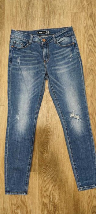 Страхотни, запазени модели дънки Fishbone Sister