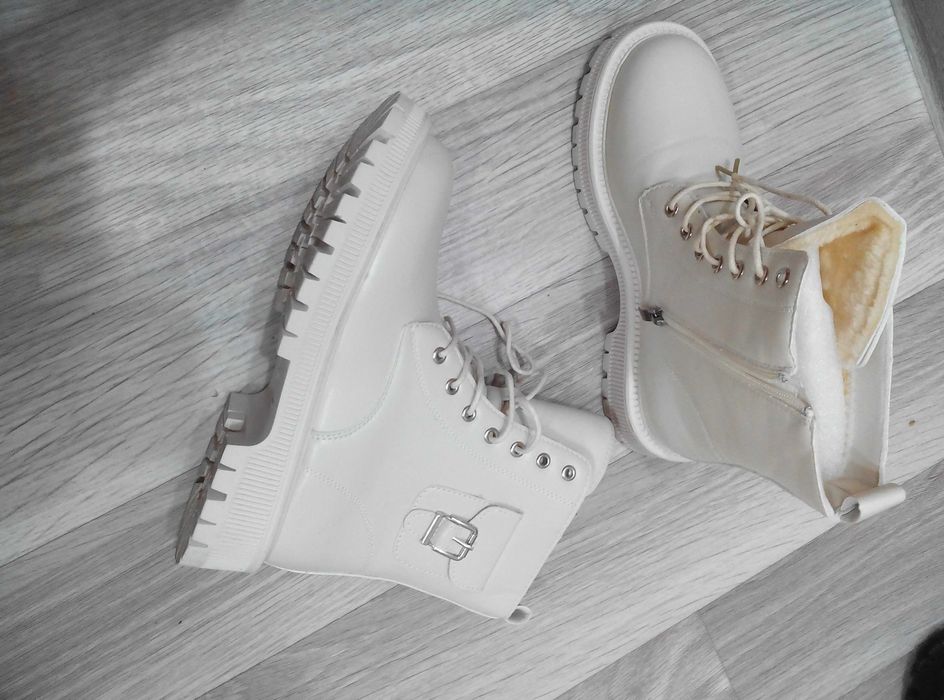 новые ботинки полусапожки рр38-39