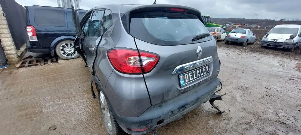 Dezmembrari RENAULT CAPTUR 900 TCe 66KW 2015
