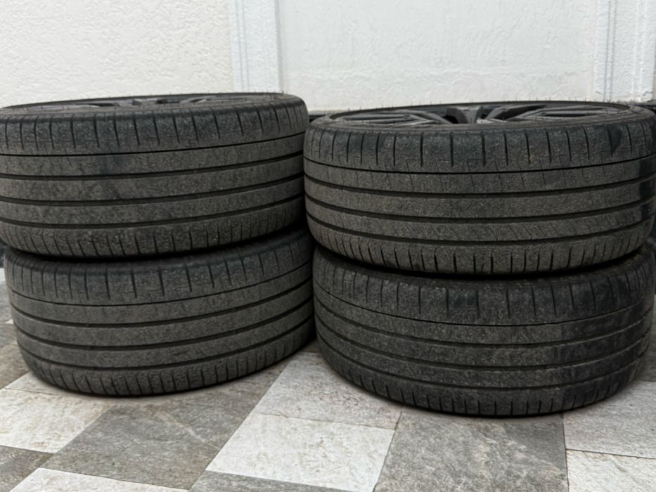 Продаются балоны с дисками R23 от bmw x7