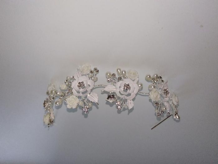 Белое свадебное платье