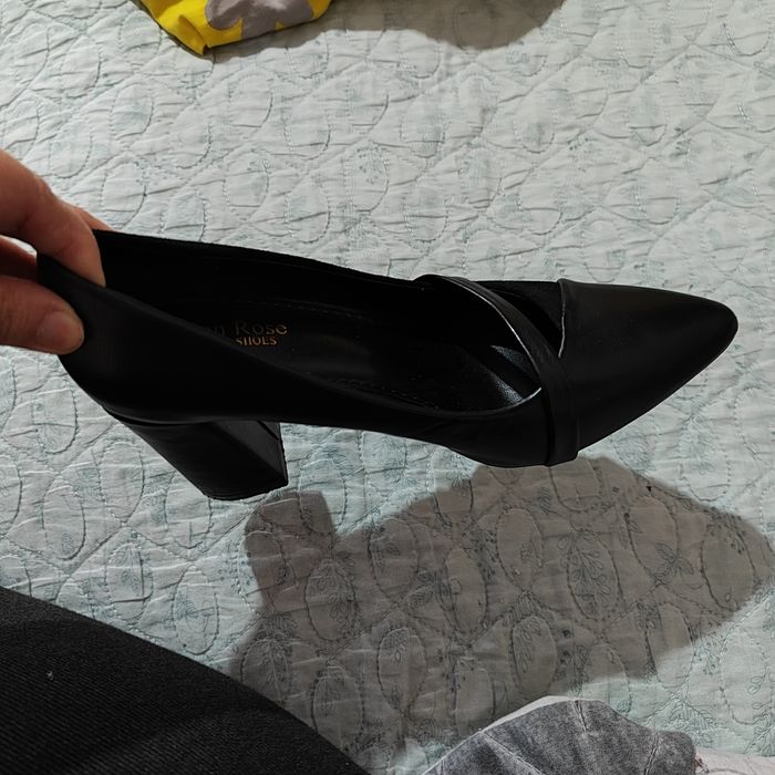 Обувь для девушки, размер 36-36,5 на узкую стопу, в отличном состоянии