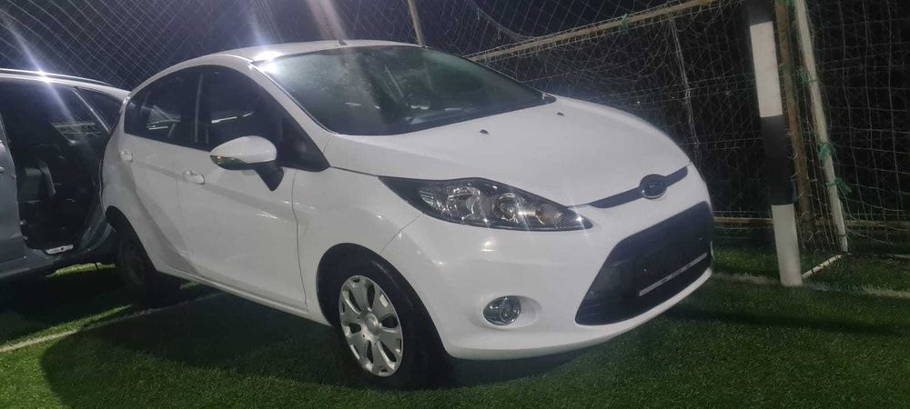Dezmembrez / Dezmembrari / Piese /Ford Fiesta 1.6d,2011